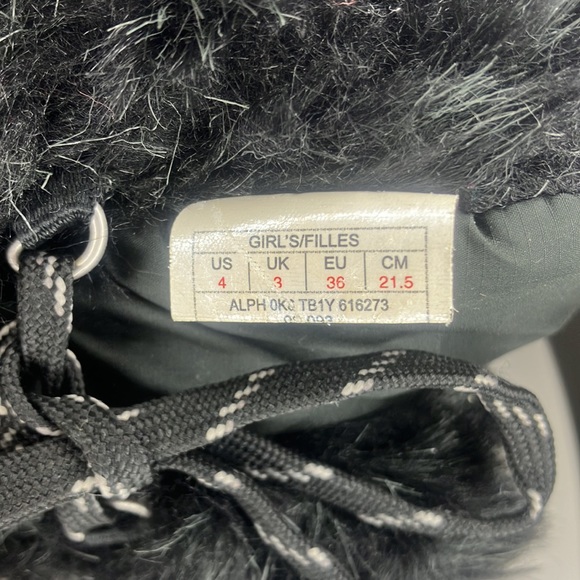 North Face Nuptse Fur Winter Snow Boot Girls Size 4 - Picture 8 of 8